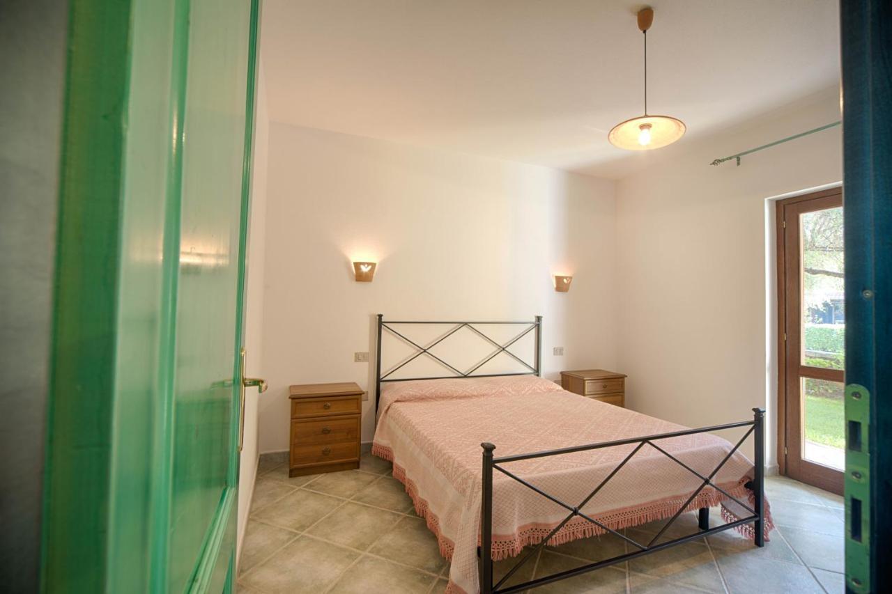Residence Oasi E Oasi Blu San Teodoro  Kültér fotó
