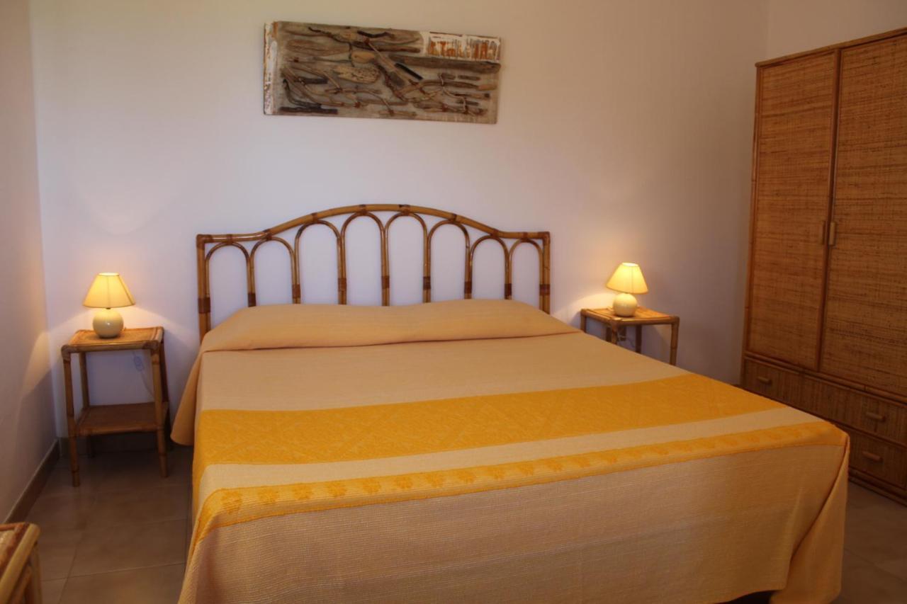 Residence Oasi E Oasi Blu San Teodoro  Kültér fotó